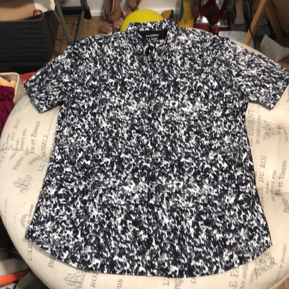 Big Buddha black abstract button down shirt sz LG